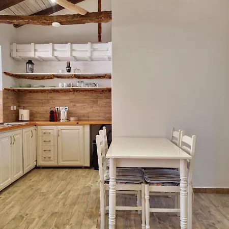 Casa de Férias Alekos Cozy Stone 2br Karya Center Kariá