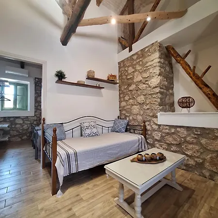 Holiday home Alekos Cozy Stone 2br Karya Center Karia (Lefkada)