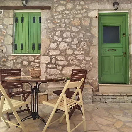 Holiday home Alekos Cozy Stone 2br Karya Center *